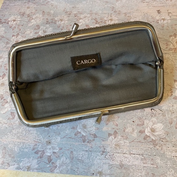 Metal Chain Fringe/ Sequined Clutch Purse - Picture 2 of 4